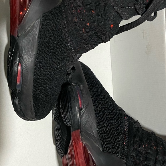 Lebron 17 Basketball Shoes - Picture 9 of 16